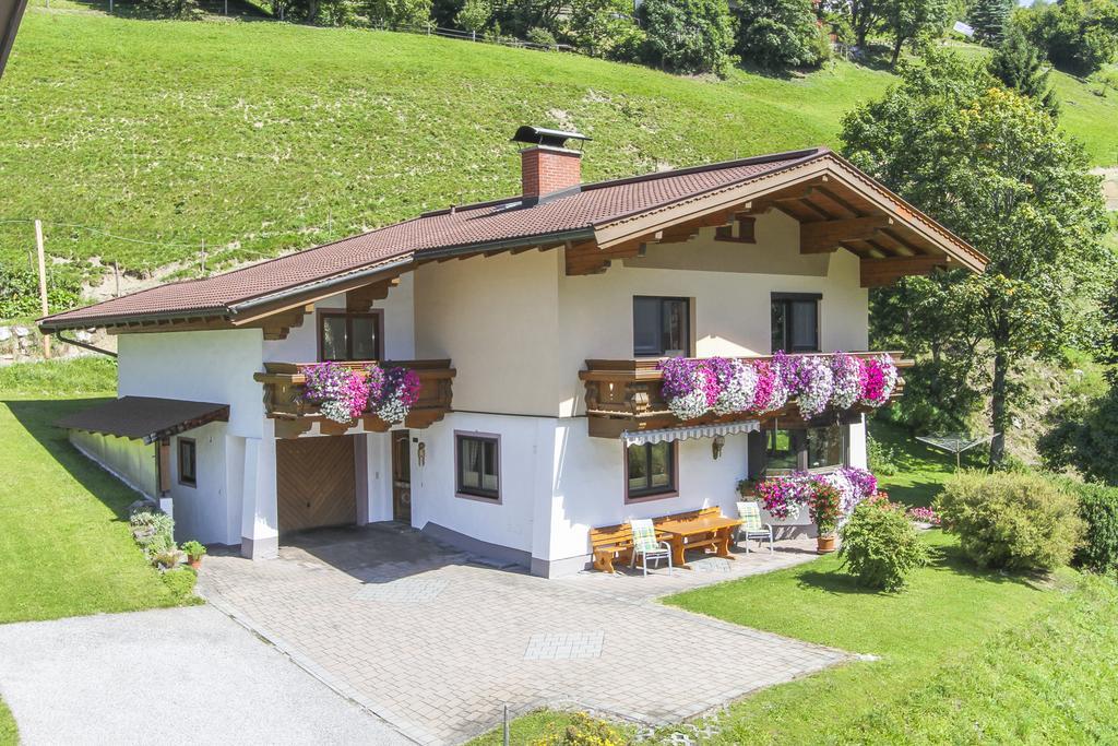 Haus Schwaighofer Apartman Saalbach Hinterglemm Kültér fotó